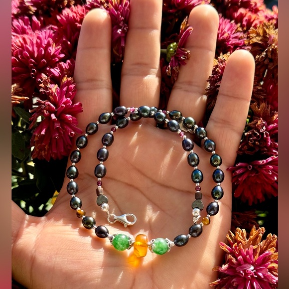 CINTHYA - Picture 3 of 3